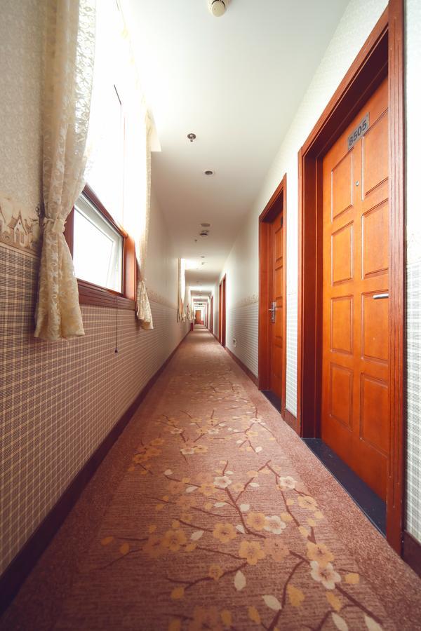 Nostalgia Hotel Beijing- Xidan Kültér fotó