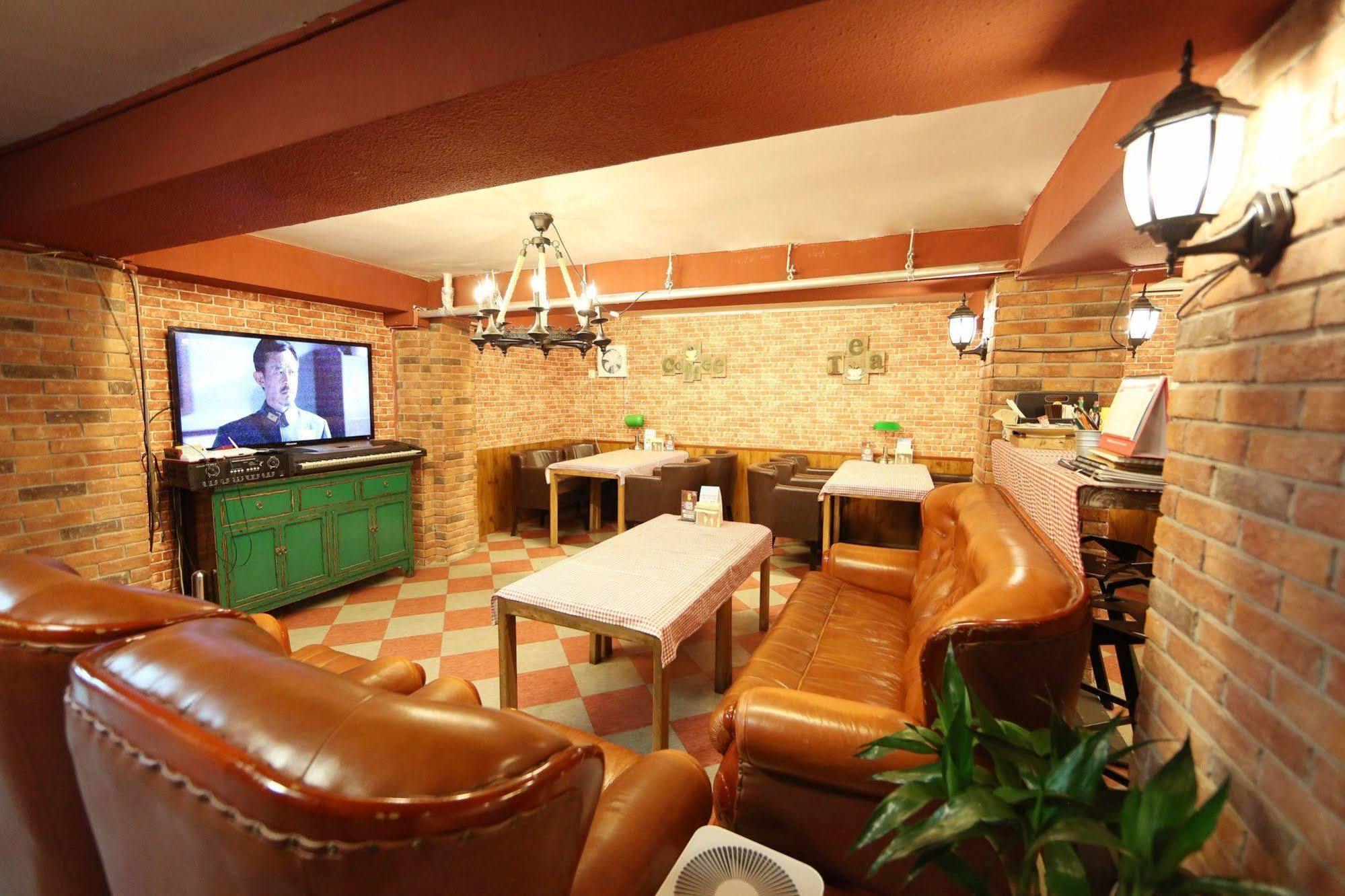 Nostalgia Hotel Beijing- Xidan Kültér fotó